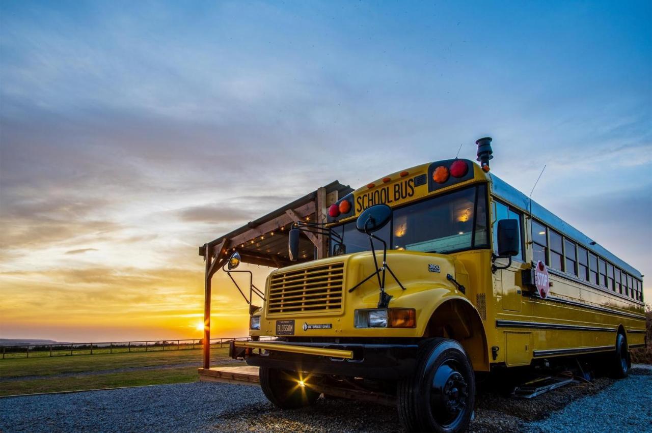 American School Bus - 1 Bedroom - Blossom Farm - Tiers Cross Johnston Kültér fotó